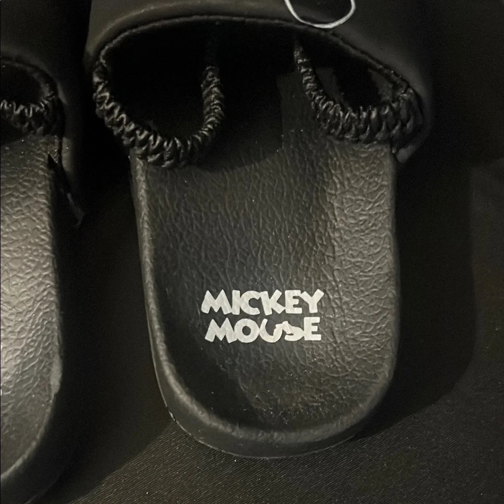 Boys Mickey Mouse Sandals Open-Toe Design